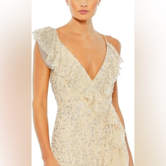 Mac Duggal 10931 NWT EMBELLISHED RUFFLE FAUX WRAP SEQUINED GOWN - Picture 4 of 10